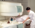 Thông báo giá thu Dịch vụ chụp cộng hưởng từ theo yêu cầu