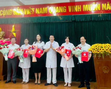 Hội nghị công bố Quyết định bổ nhiệm Lãnh đạo Khoa, Phòng