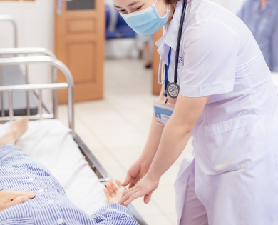 Thông báo giá thu Dịch vụ khám, chữa bệnh theo yêu cầu